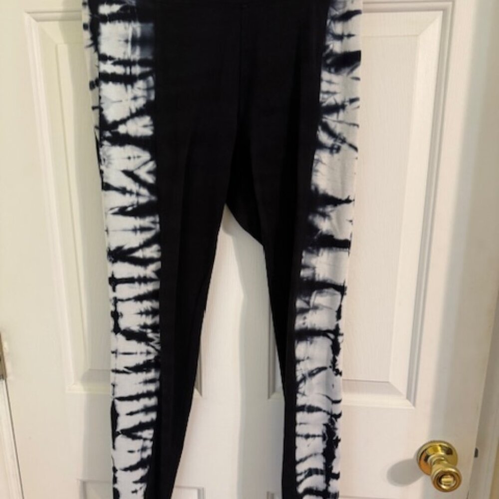 Express Black & White Tie Dye Leggings Sz S EUC High Waisted Yoga